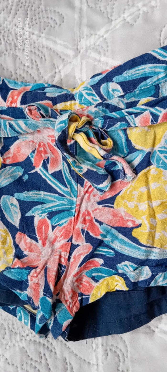 Short en lin motif floral fille 8 ans - photo numéro 10