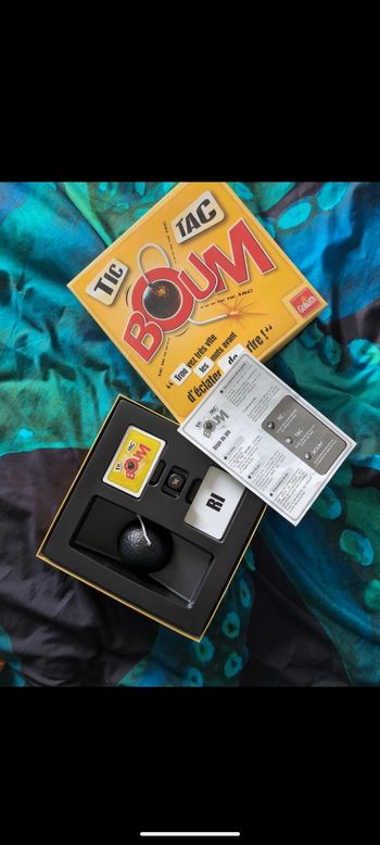 Tic tac boom