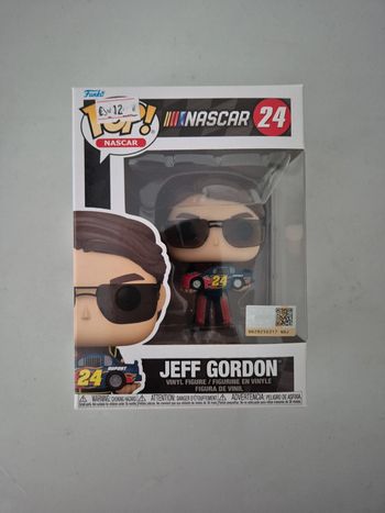 Pop Jeff Gordon with mini car