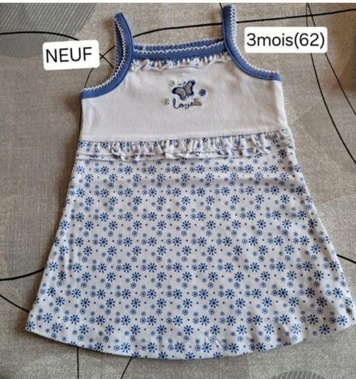 Ensemble vêtements NEUFS pour fille 3 / 6 mois - photo numéro 3