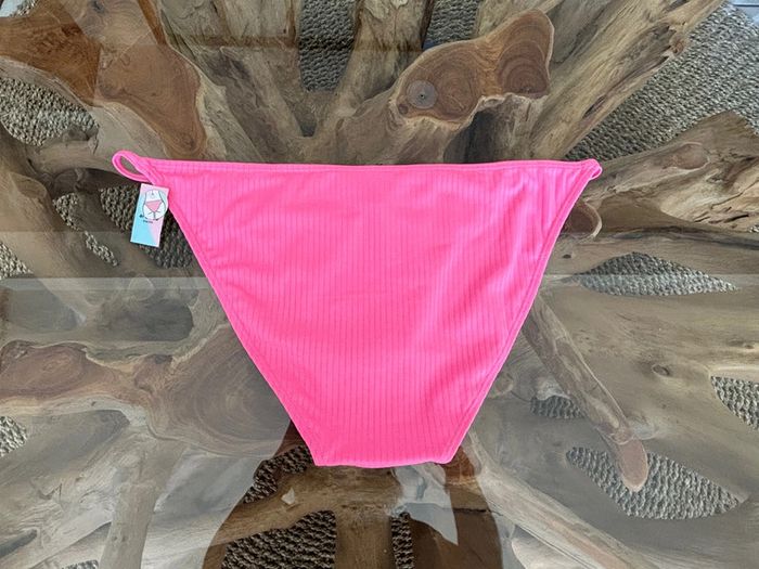 Bas de maillot de bain neuf - photo numéro 5