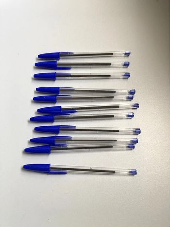 Lot 10 stylos bic