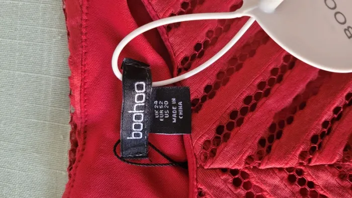 Robe patineuse bordeaux Boohoo neuve - photo numéro 4