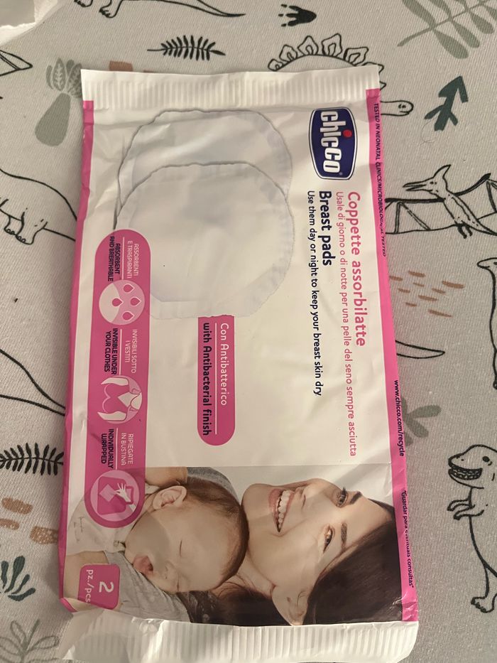 Sac contenant pour lait + 1 biberon stérilisé + 1 petit coussinet d’allaitement +3couches pommettes taille 1 - photo numéro 6