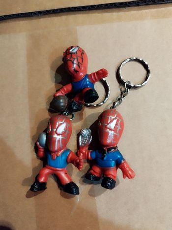 Lot de 3 figurines spiderman