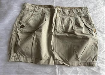 Jupe courte beige