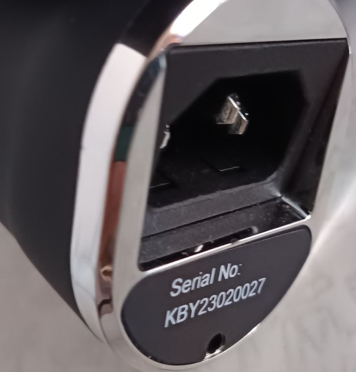 Défroisseur vapeur STEAMONE EUFD80B accessoires et notices - Puissance 2000W - photo numéro 4