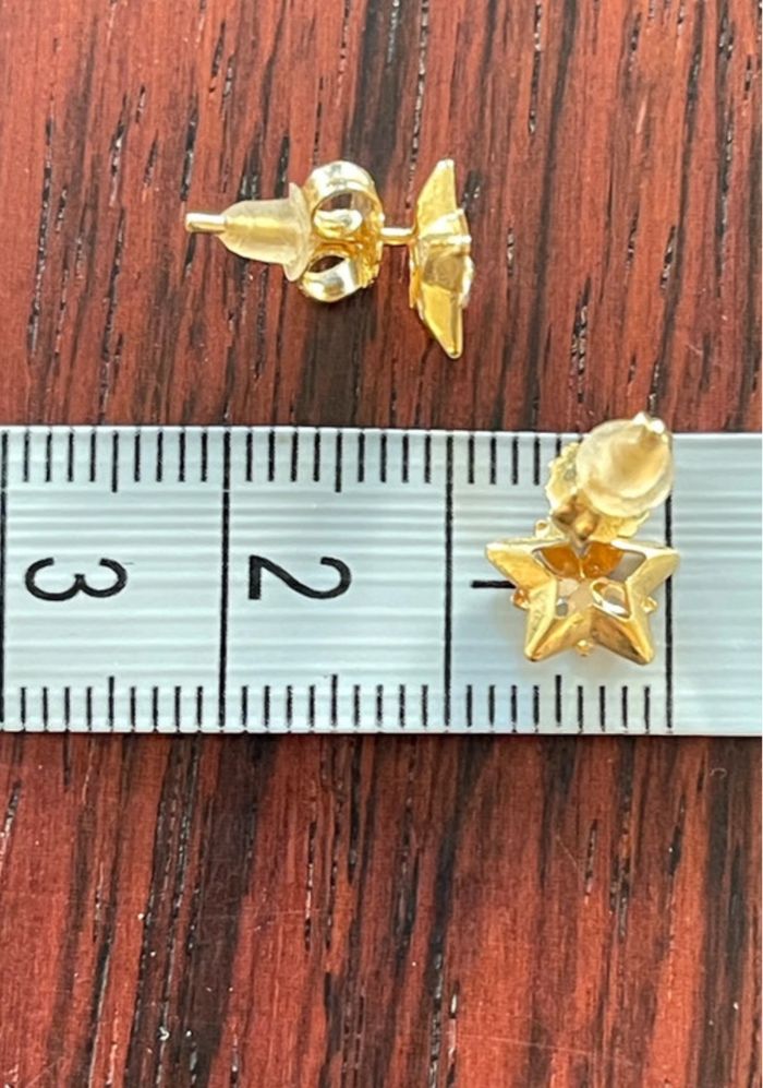 Boucles d'oreilles fleure en or 18 carats (au750)Très bon état