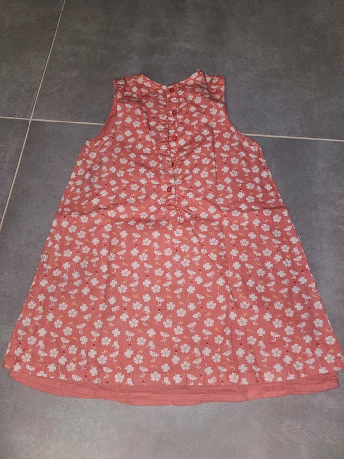 Robe rose - photo numéro 4