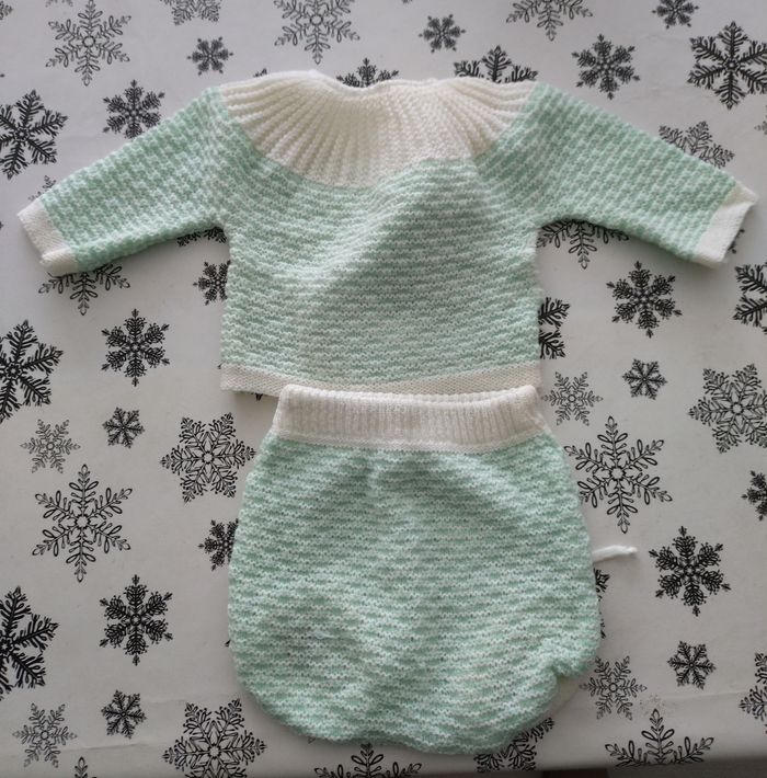Ensemble cardigan et short pour bébé 3 mois vert menthe et blanc - photo numéro 2