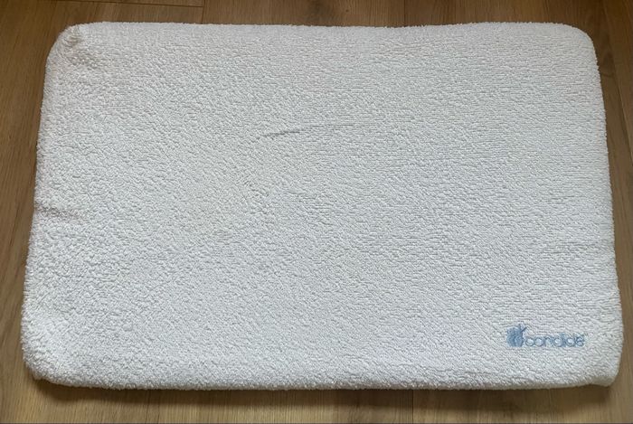 Coussin bébé incliné