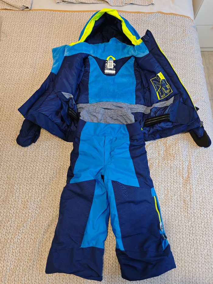 Combo de ski enfant chaud et imperméable 580 de marque Wedze (Decathlon) - photo numéro 2