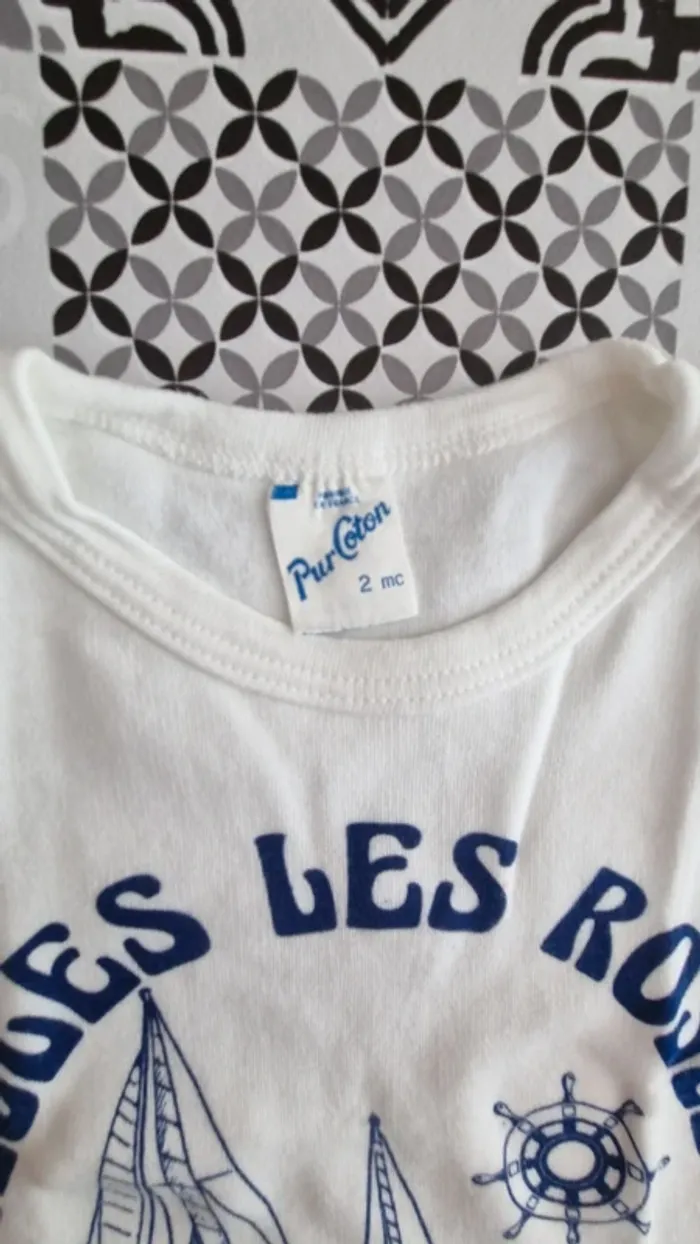 Tee-shirt 2 ans - photo numéro 5