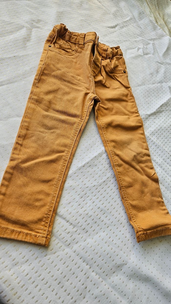 Pantalon moutarde