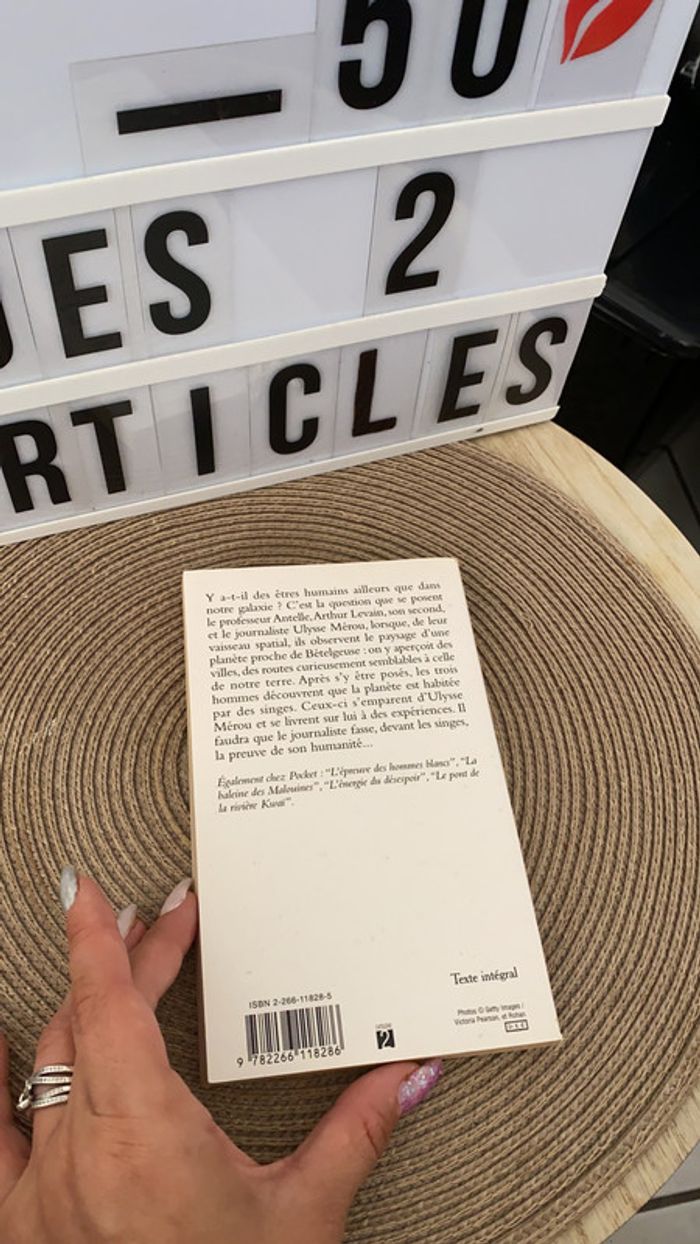 Livre « La planète des singes » de Pierre Boulle - photo numéro 2