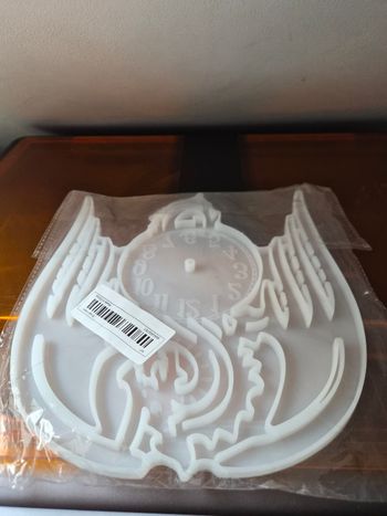 Moule résine dragon horloge 2