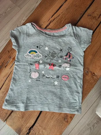 Tee shirt