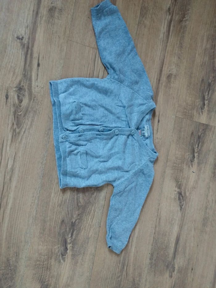 Gilet garçon taille 12 mois