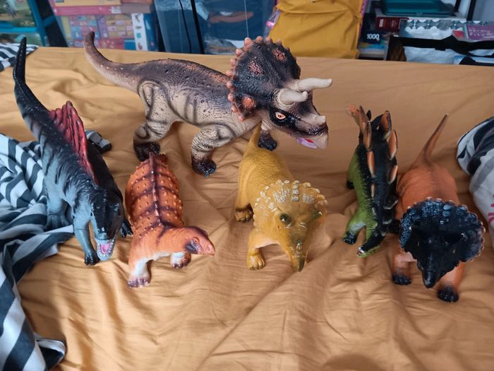 Lot dinosaure