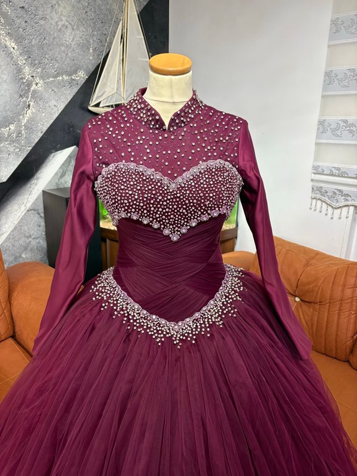 Robe de fiançailles henné aubergine - photo numéro 2