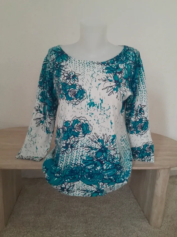 Pull legé 💫Riu Paris 💫Taille 40-L