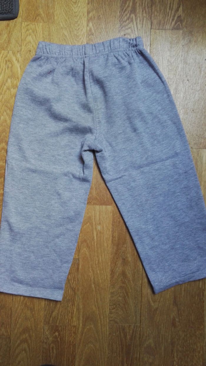 Jogging gris - photo numéro 2