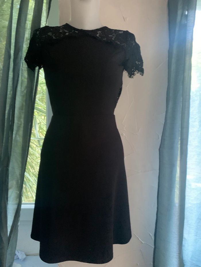 Robe dos nu dentelle taille XS Pinkie - photo numéro 7