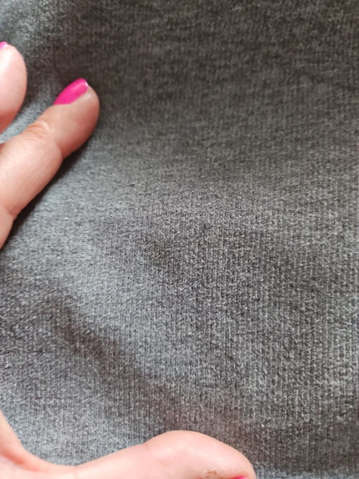 Lot 2 vestes à capuches 10/12 ans - photo numéro 7