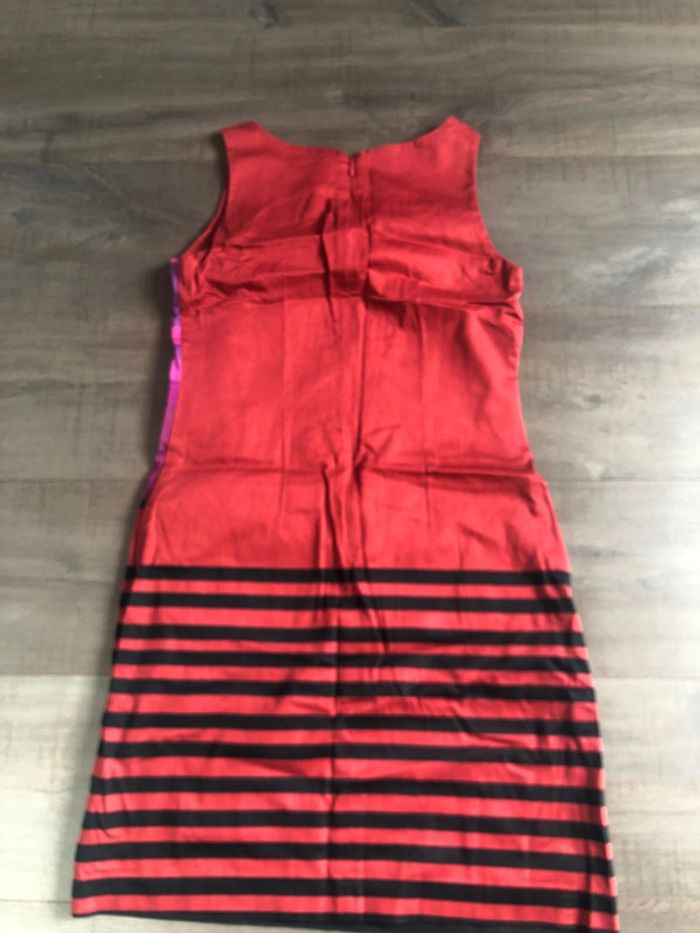 Robe rouge 3 trous desigual taille 36 dragon - photo numéro 7