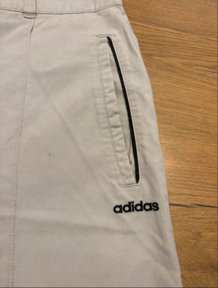 Vintage short adidas . Un pur style Y2K / Gorpcore