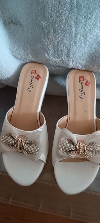 Sandales talons compensées