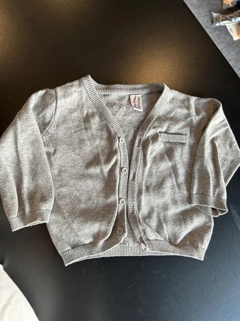 Gilet gris boutonner