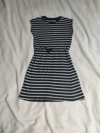 Robe rayée 7-8 ans