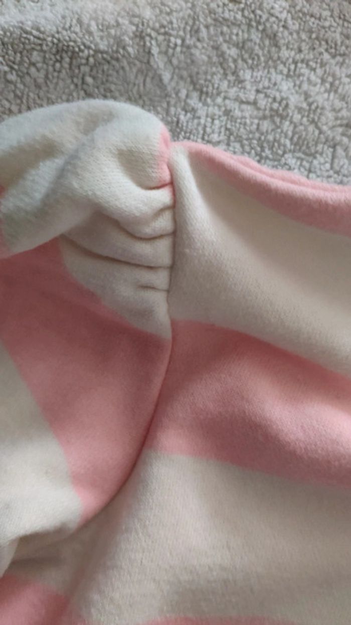 Pull rayé rose et blanc Kiabi 8 ans - photo numéro 5