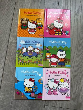 Coffret avec lot de 6 livres Hello Kitty