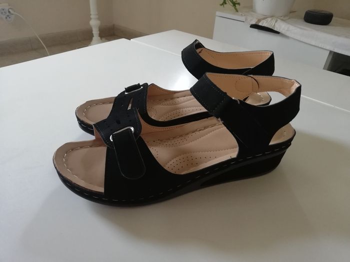 chaussures sandales femme pointure 39 - photo numéro 1