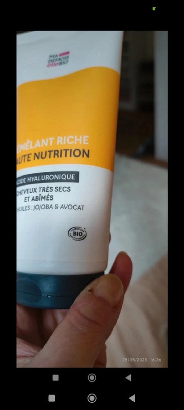 Mademoiselle Bio Soin Démêlant Capillaire
Riche Haute Nutrition Certifié Bio
Acide Hyaluronique - photo numéro 2