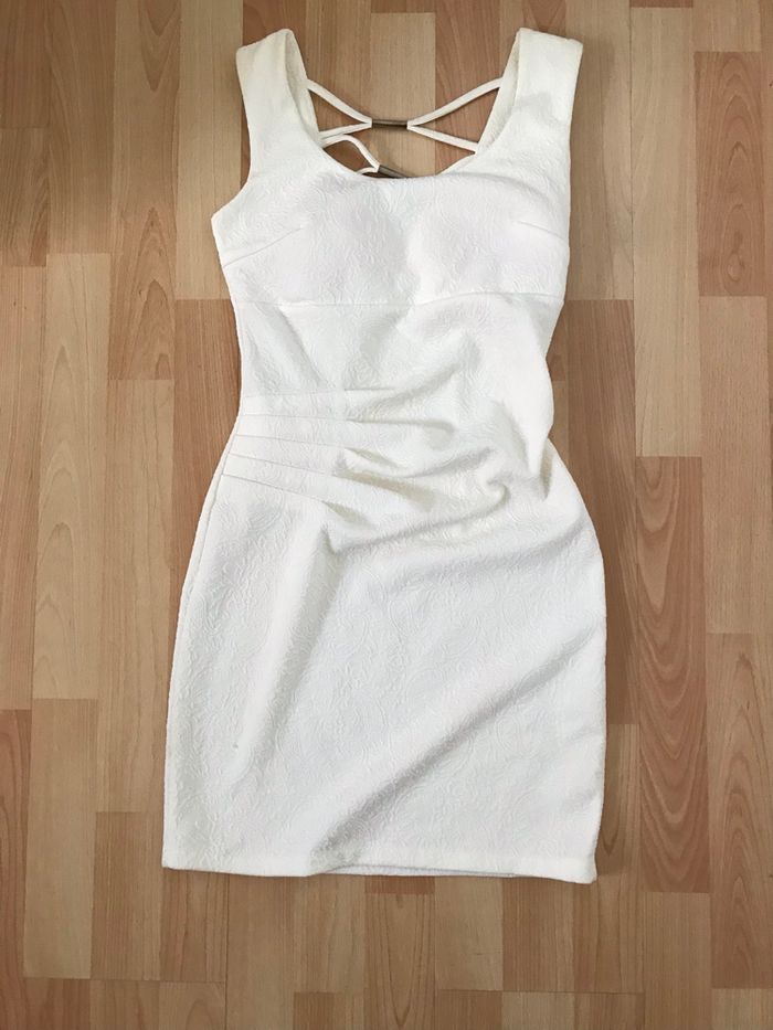 Robe blanche femme