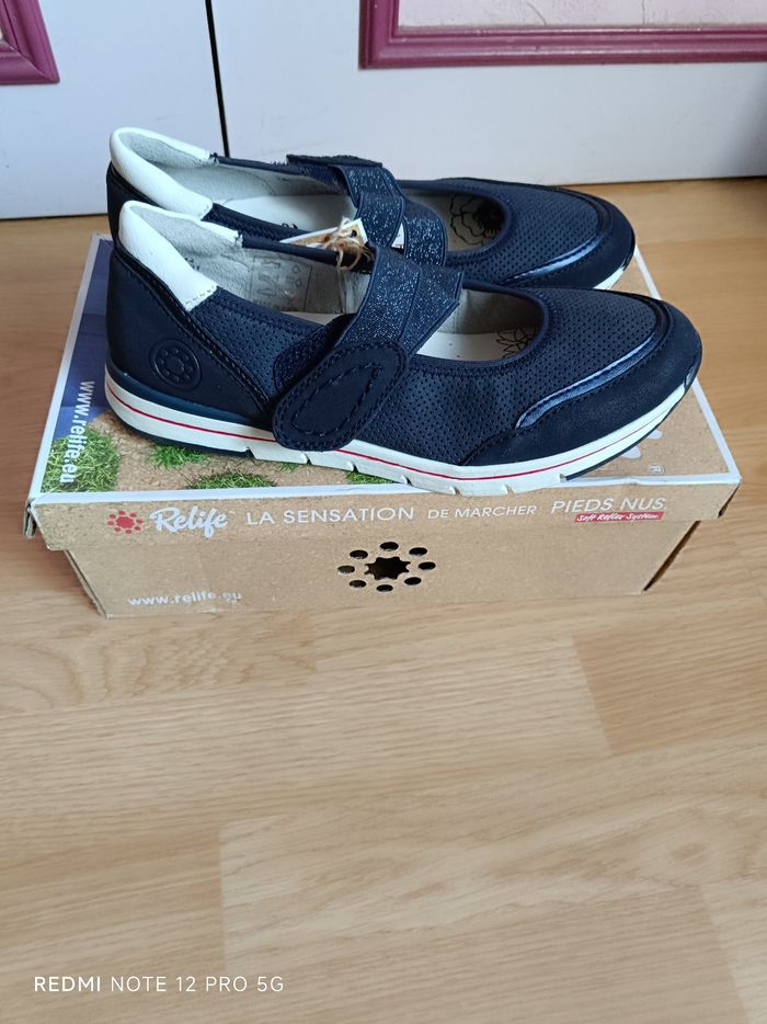 Ballerines bleu marine neuves " Relife" p.37 - photo numéro 9