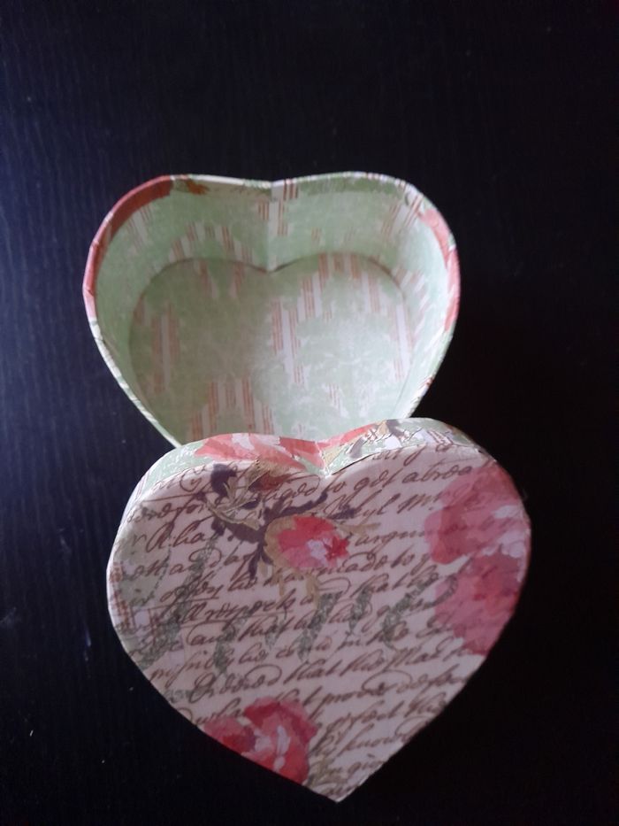 Boîte  cœur stamperia - photo numéro 3