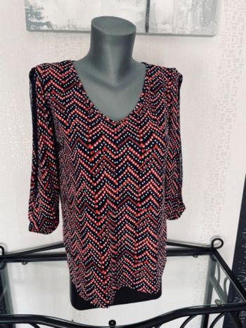 Haut élégant Taille 40 neuf