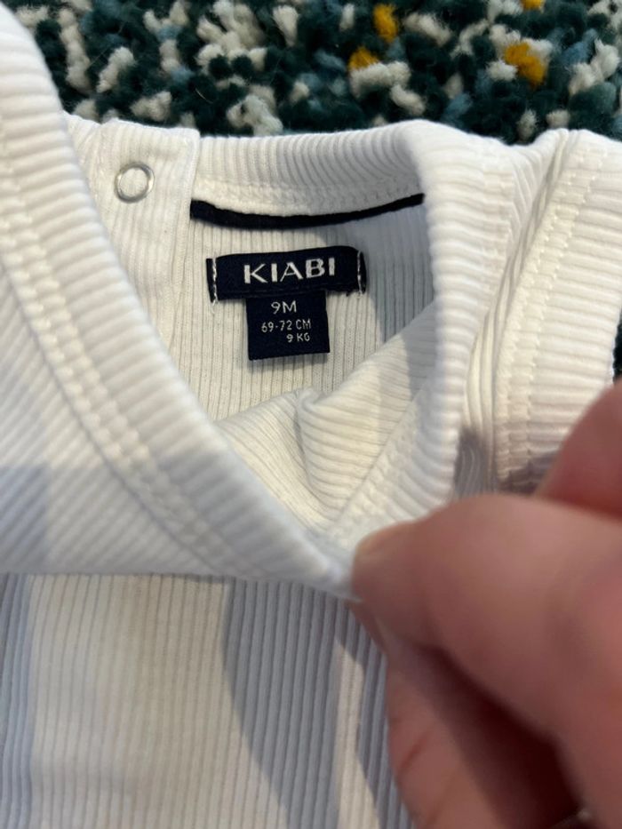 Lot débardeurs 9 mois - photo numéro 7