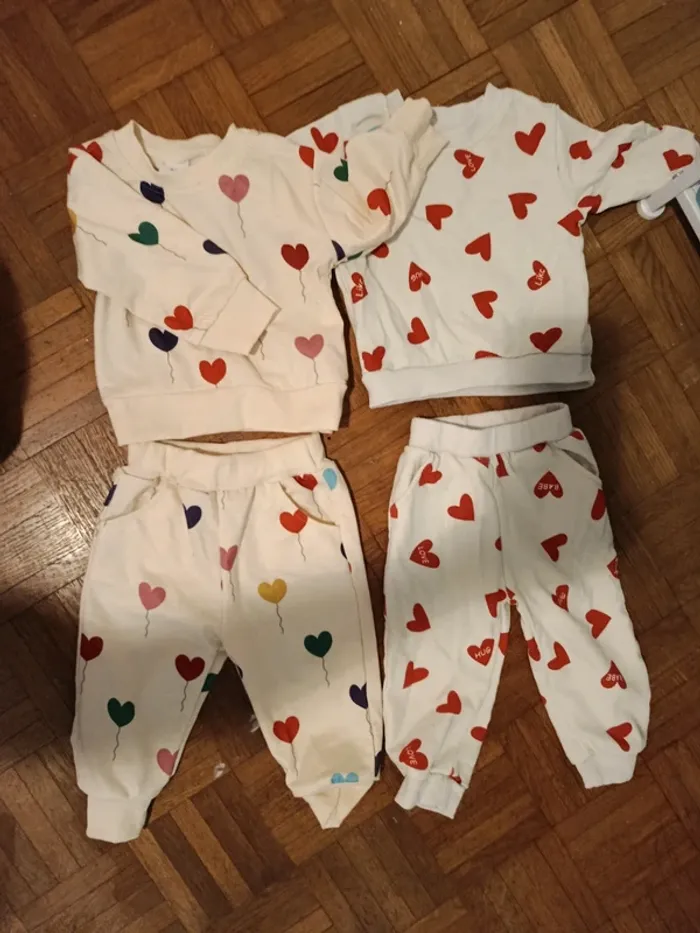 Lot de 2 ensembles joggings 6/9 mois