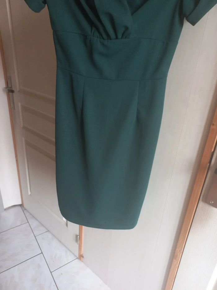 robe verte foncé - photo numéro 3