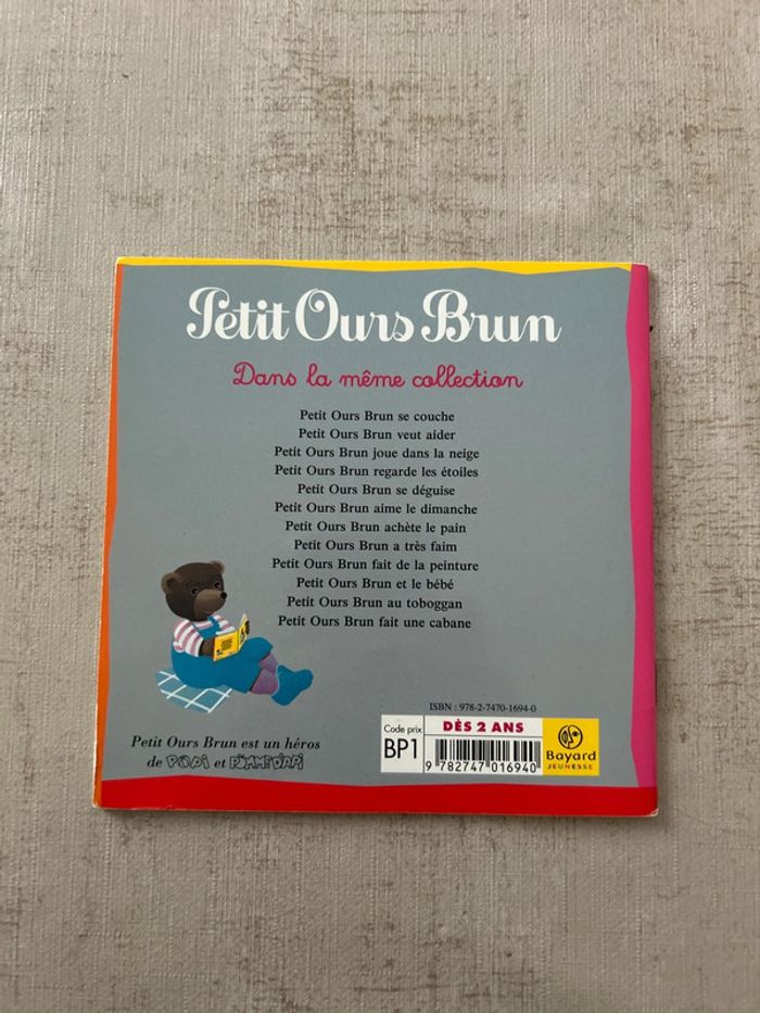 Livre petit ours brun - photo numéro 2