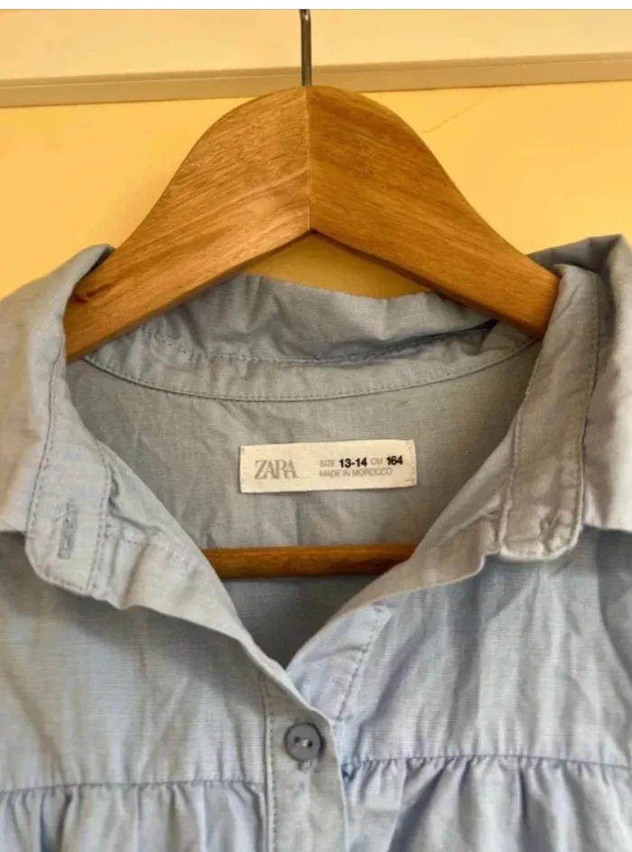 Blouse Zara  bouffante  -  taille  13-14  ans  mais porté en  S - photo numéro 2