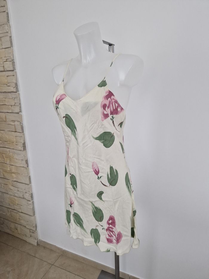 Nuisette blanc cassé motif fleurie - photo numéro 3