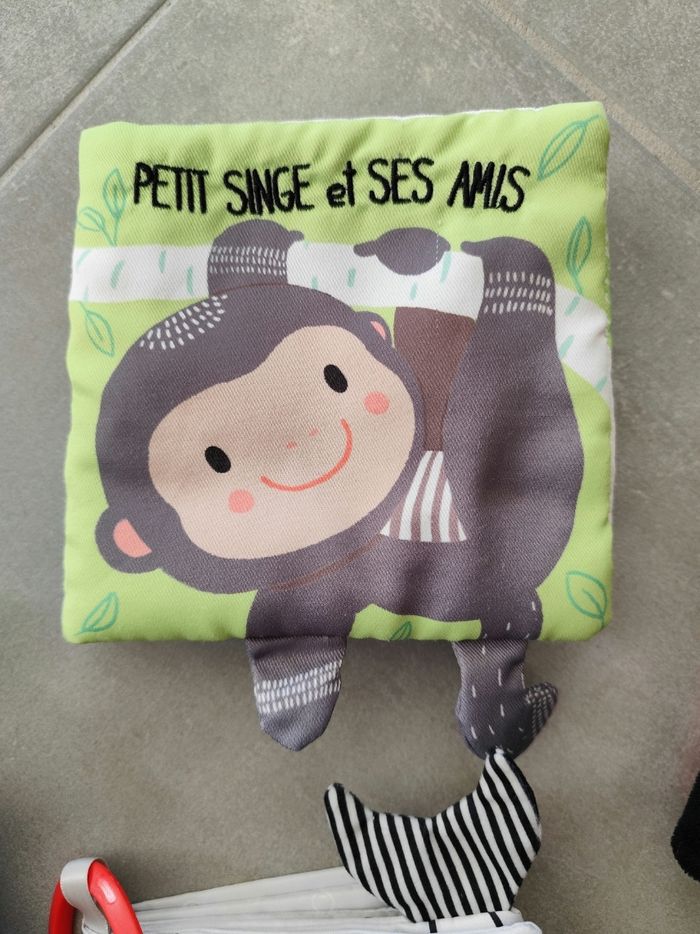 Livre tissu et jeux - photo numéro 3