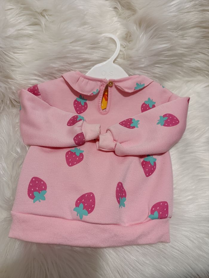 Haut pull à motif fraise - photo numéro 5