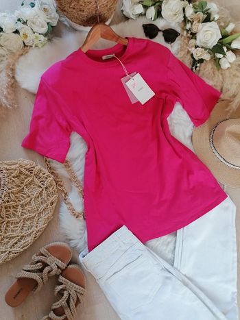 Jolie t-shirt rose taille L neuf avec étiquette